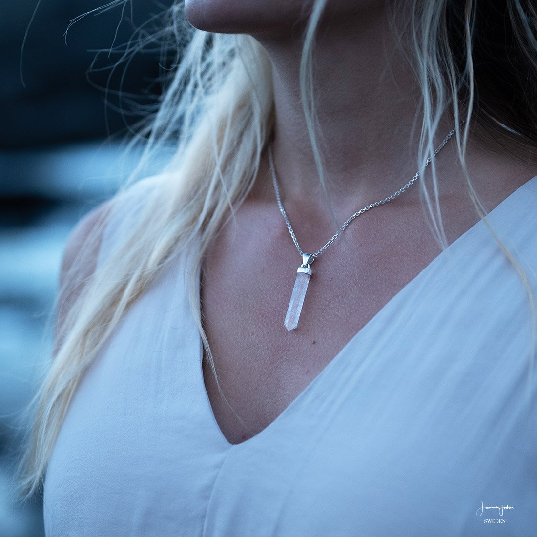 Discover 132+ clear quartz crystal necklace latest - songngunhatanh.edu.vn